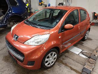Auto da rottamare Peugeot 107 107 Hatchback 1.0 12V (384F(1KR)) [50kW]  (06-2005/05-2014) 2009/8
