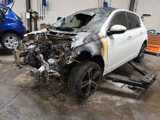 Sloopauto Peugeot 308 308 (L3/L8/LB/LH/LP) Hatchback 5-drs 1.2 12V e-THP PureTech 130 (EB2DT=
S(HNY)) [96kW]  (11-2013/06-2021) 2016/1