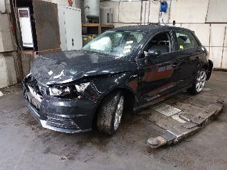 Salvage car Audi A1 A1 Sportback (8XA/8XF) Hatchback 5-drs 1.0 TFSI Ultra 12V (CHZB(Euro 6=
)) [70kW]  (03-2015/10-2018) 2015/11