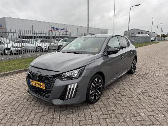 Unfallwagen Peugeot 208 1.2 PureTech 74Kw Clima - Navi 2024/1