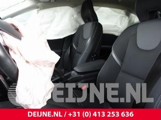 Volvo V-40 V40 (MV), Hatchback 5-drs, 2012 / 2019 2.0 T2 16V picture 19