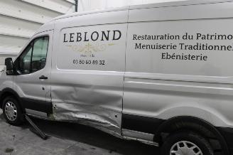 Ford Transit  picture 5