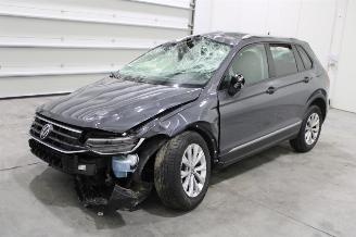 Unfallwagen Volkswagen Tiguan  2023/1