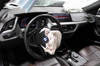 BMW 1-serie 118 picture 10