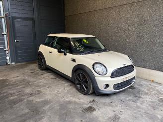 Salvage car Mini One R56 1600 Diesel 2013/1