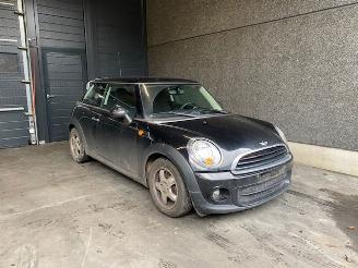 Salvage car Mini One Mini (R56) Hatchback 2006 / 2013 1.6 One D 16V Hatchback  Diesel 1.598cc 66kW (90pk) 2010/10