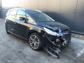 Vrakbiler auto Ford S-Max (WPC) MPV 2017 2.0 TDCi 180 16V MPV  Diesel 1.997cc 132kW (179pk) FWD 2017/3