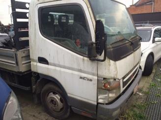 Uttjänta bilar bedrijf Mitsubishi Canter 3.0 diesel 2009/1