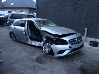Vrakbiler auto Mercedes A-klasse a180 2015/1