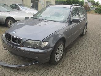 Uttjänta bilar auto BMW 3-serie 325xi 2002/9