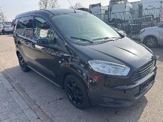 Ford Transit Courier Van  picture 2
