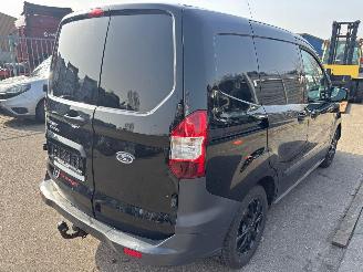Ford Transit Courier Van  picture 7