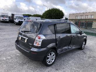 Toyota Corolla-verso 2.2 D4D picture 3