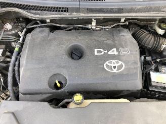 Toyota Corolla-verso 2.2 D4D picture 13