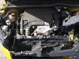 Peugeot 208 1.2 picture 18