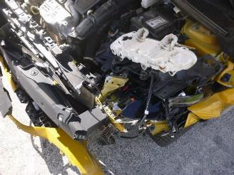 Peugeot 208 1.2 picture 21