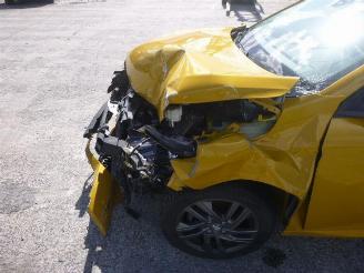 Peugeot 208 1.2 picture 15