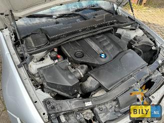 BMW 3-serie E90 320D N47N titan-silber (354) picture 13