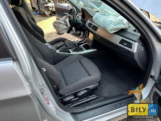 BMW 3-serie E90 320D N47N titan-silber (354) picture 9