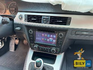 BMW 3-serie E90 320D N47N titan-silber (354) picture 10