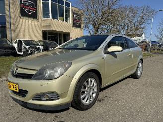Schadeauto Opel Astra Opel Astra GTC 1.6 Enjoy 2005/1