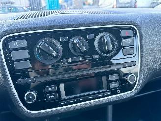 Volkswagen Up! 1.0 picture 8